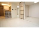 102 GRAND D-ROOM花園