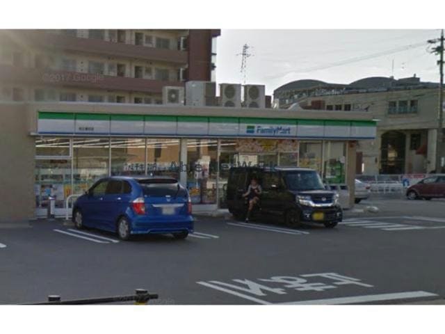 ファミリーマート知立堀切店(コンビニ)まで242m D-avance池端