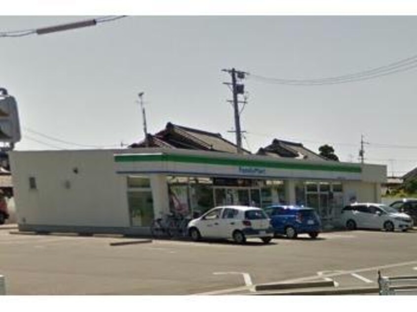 ファミリーマート西尾今川町東店(コンビニ)まで401m 今川町元川貸店舗