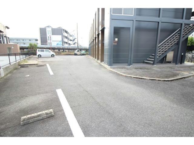  西岡崎駅前アール