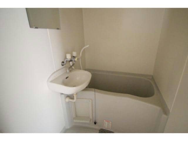 101 西岡崎駅前アール