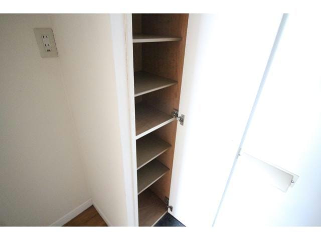 101 西岡崎駅前アール