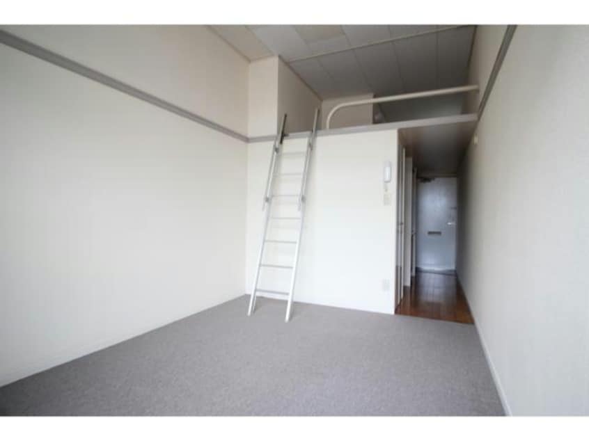 101 西岡崎駅前アール