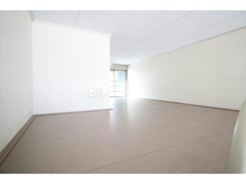 101 西岡崎駅前アール