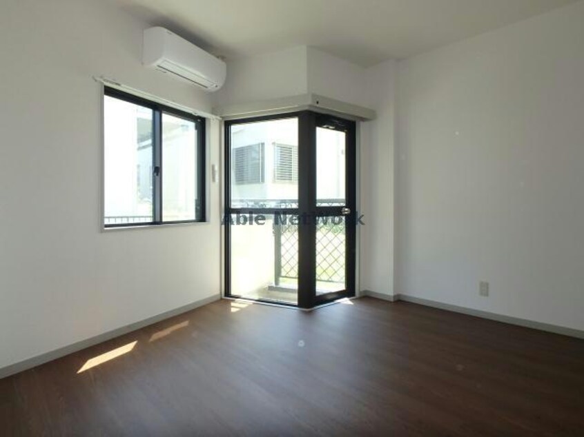 105 エスポ・アール