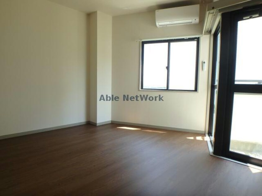 105 エスポ・アール