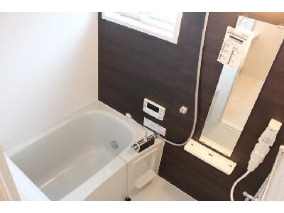 バス103 アール・オッツ