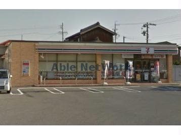 セブンイレブン碧南日進町2丁目店(コンビニ)まで599m フィオーレカスミⅡ