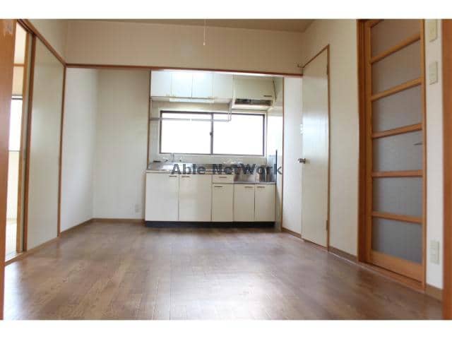 102 Corpolos SAKAI Ⅲ