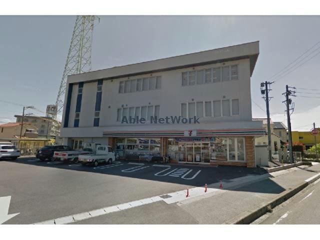 セブンイレブン岡崎割塚店(コンビニ)まで456m 名鉄名古屋本線/宇頭駅 徒歩26分 1-2階 築50年