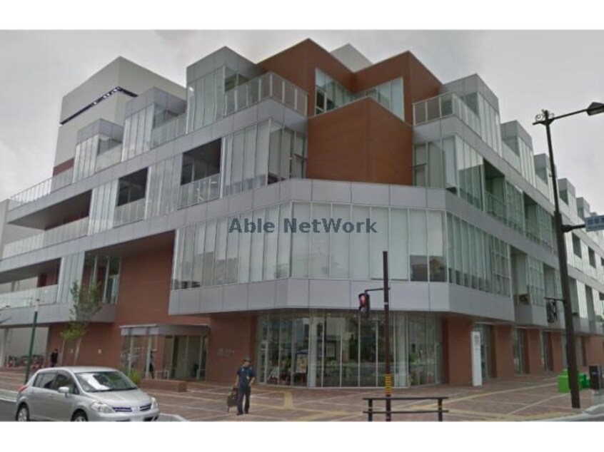 アンフォーレ(図書館)まで2242m コンフォーティア