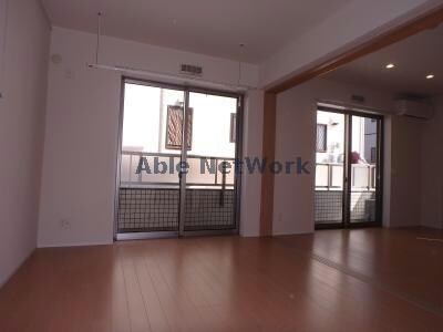  コンフォーティア