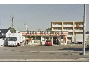 デイリーヤマザキ知立鳥居3丁目店(コンビニ)まで373m フローラガーデンＡ