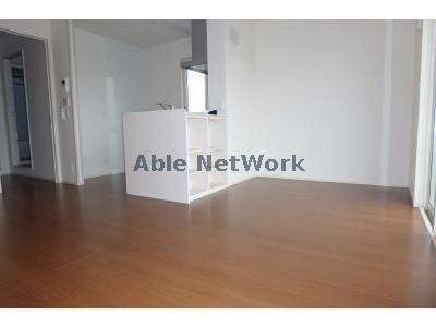 1 エムグランデ　A棟