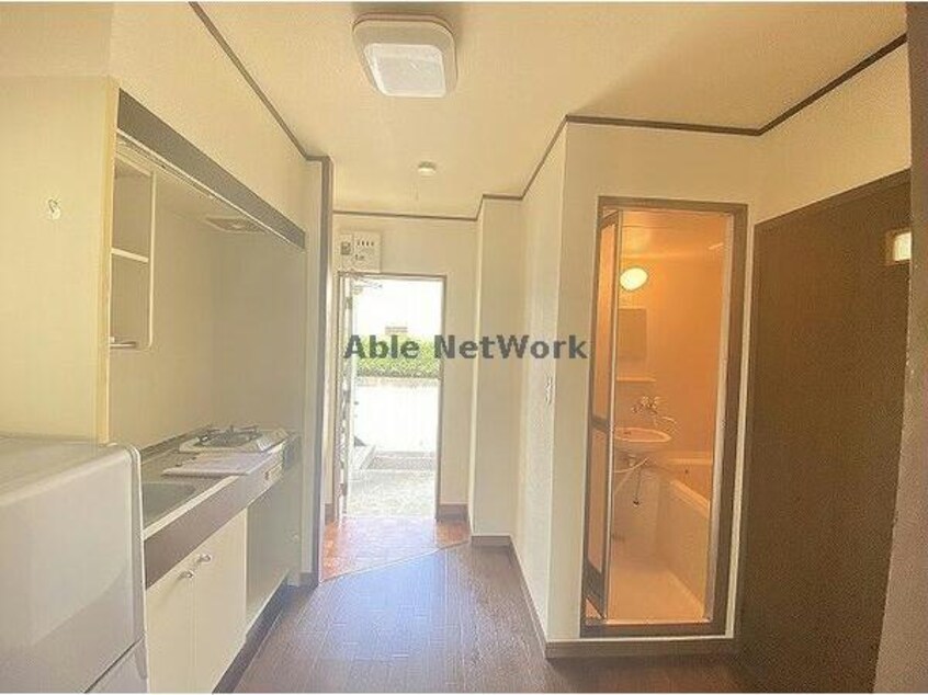 同型 エブリワン西棟