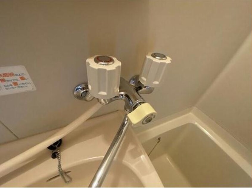 同型 エブリワン西棟