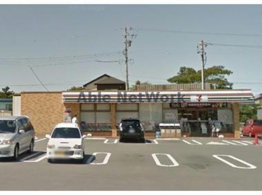 セブンイレブン高浜八幡町店(コンビニ)まで575m エブリワン西棟