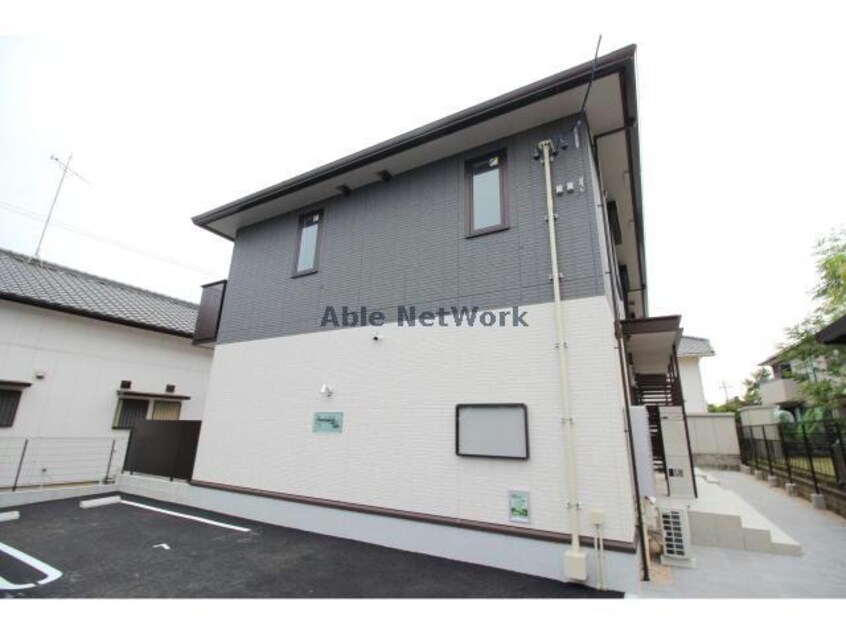  フォーブル小針