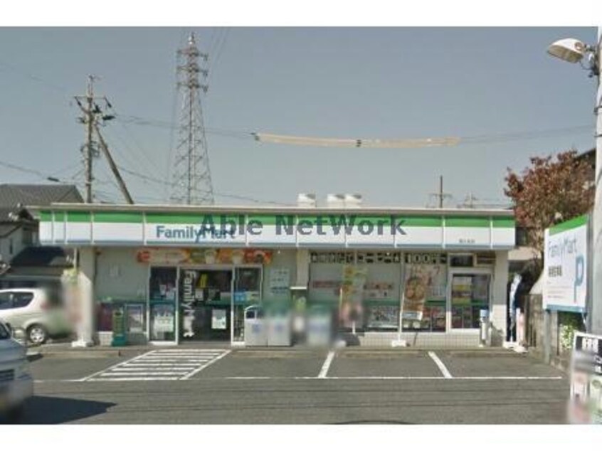 ファミリーマート西大友店(コンビニ)まで271m エクレール