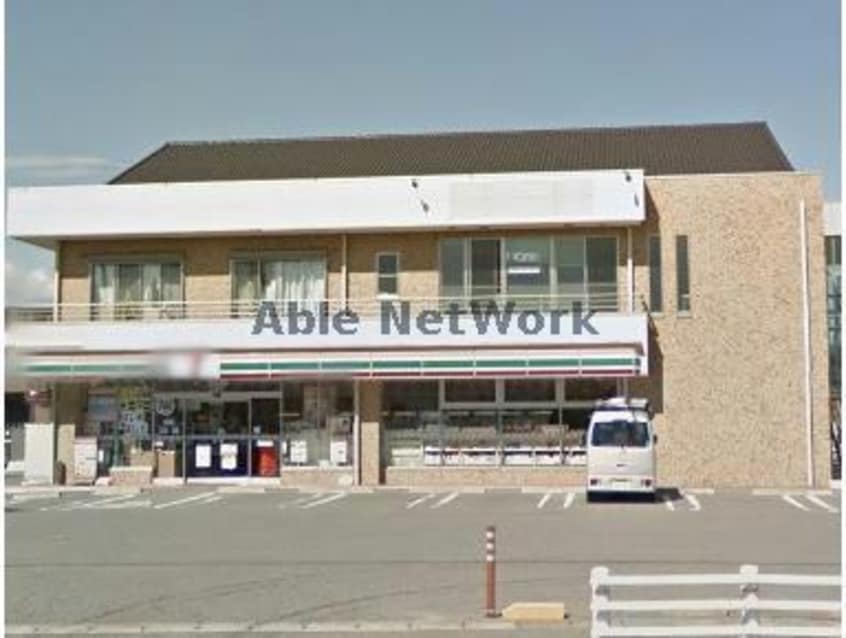 セブンイレブン碧南照光町店(コンビニ)まで913m レークハヤⅢ