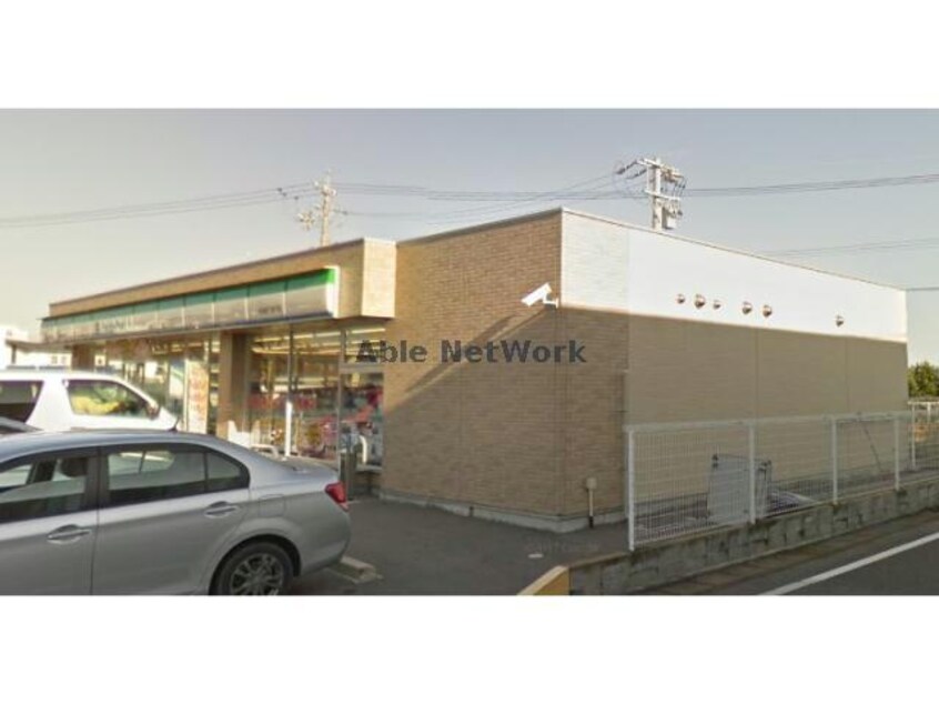 ファミリーマート安城篠目童子店(コンビニ)まで960m ティアレ