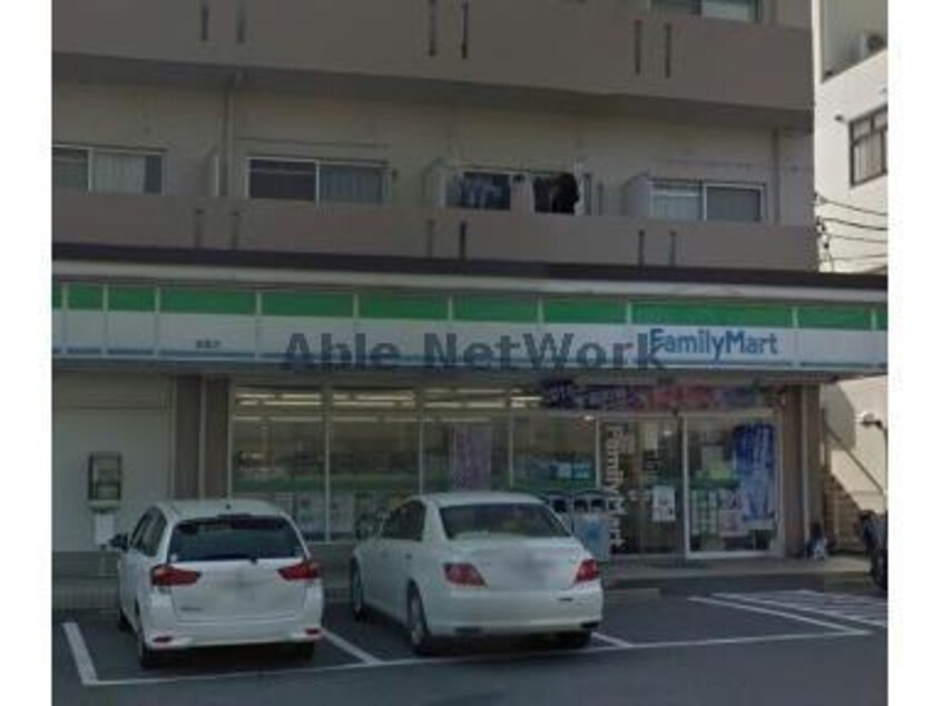 ファミリーマート逢妻店(コンビニ)まで404m コーポ西栄
