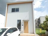 クワテュオール沓市場