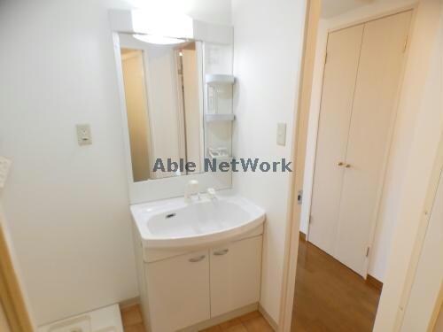 305 クローバー神明