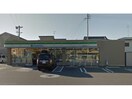 ファミリーマート知立谷田町西店(コンビニ)まで358m 高木ビル