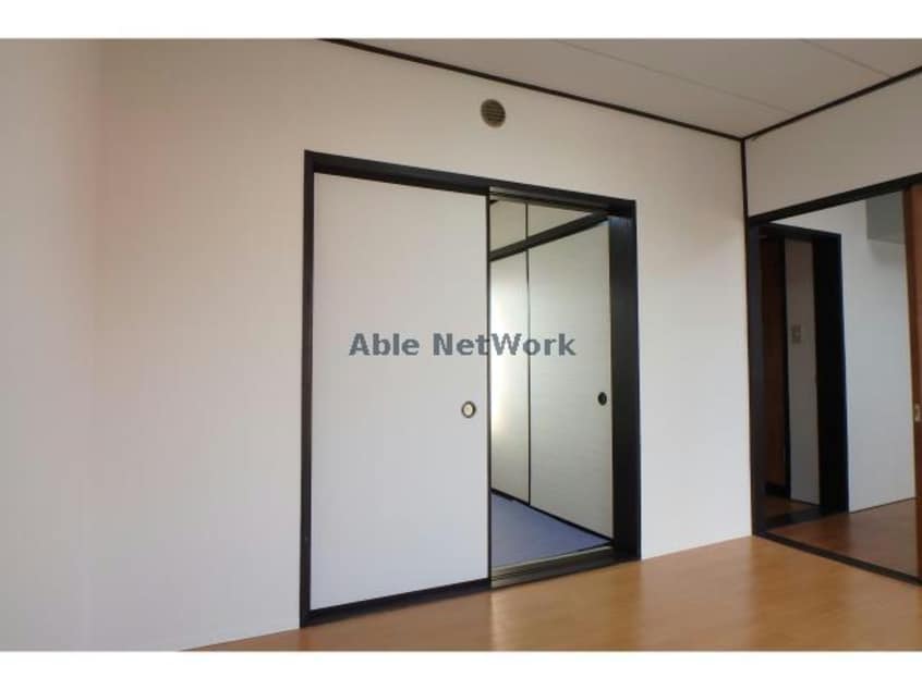 洋室　503 サンハイツ