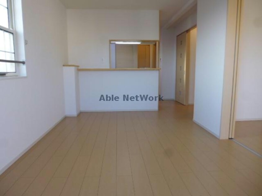 205号室 セロシア　雨池