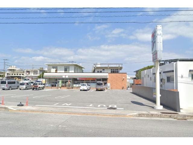 セブンイレブンうるま勝連平安名店(コンビニ)まで309m あっぷるはうす