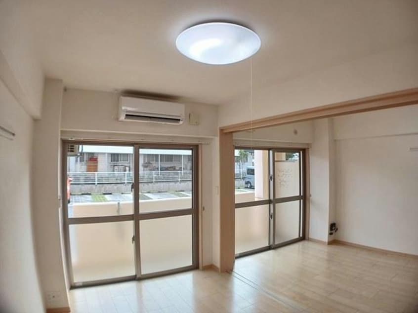  サンリット　アイ