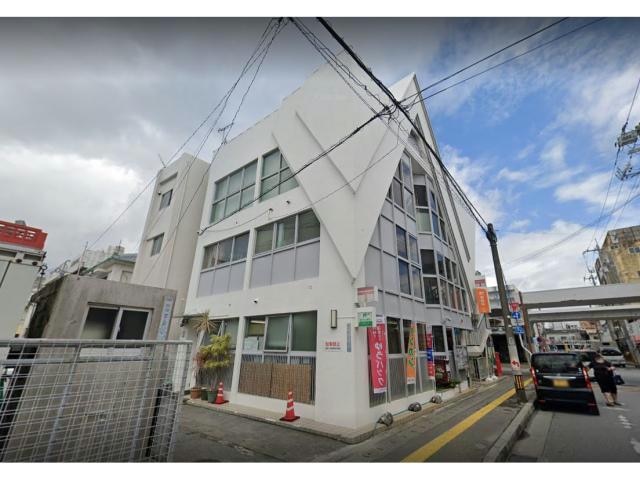 沖縄パークアベニュー郵便局(郵便局)まで800m 沖縄市中の町　店舗新築