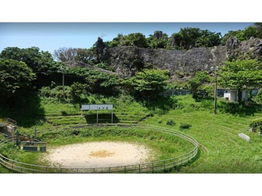 安慶名中央公園(公園)まで2618m 田場戸建て
