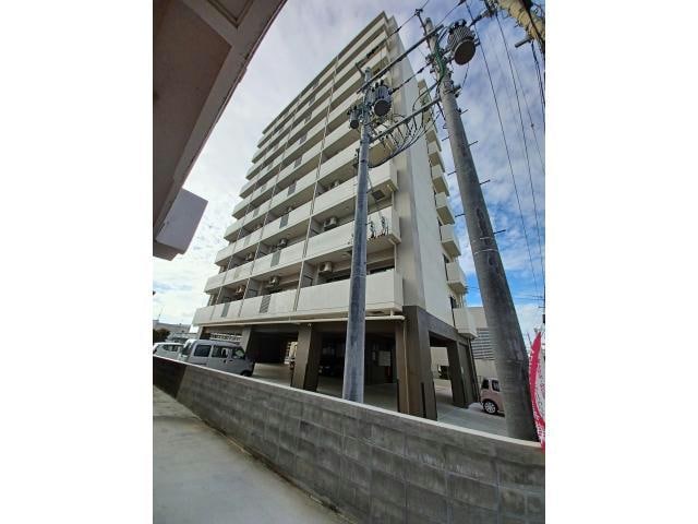  Esan Terrace　喜屋武