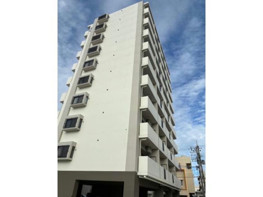  Esan Terrace　喜屋武