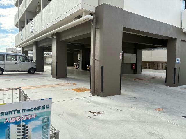  Esan Terrace　喜屋武