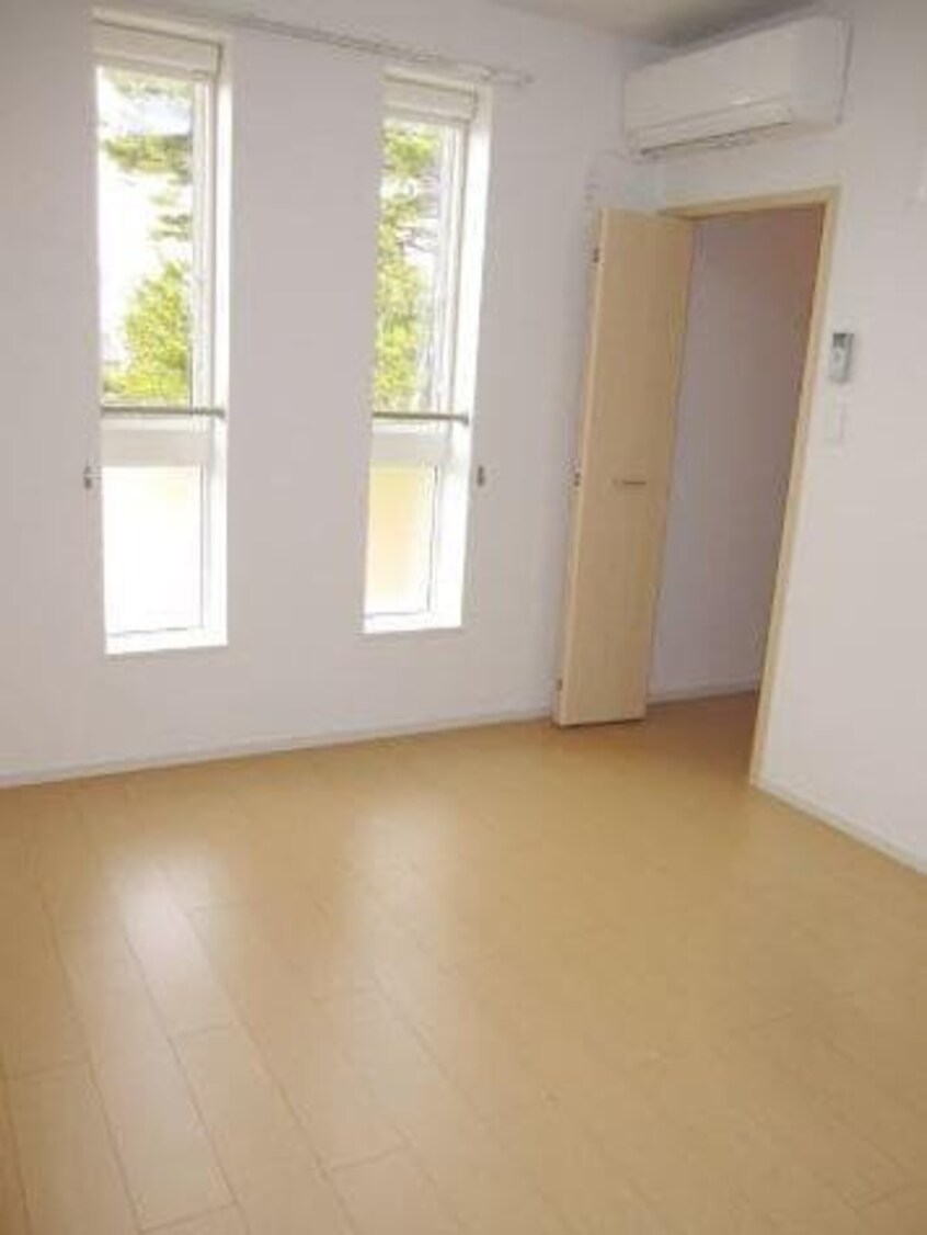 6帖洋室 パークヒルズ　IV