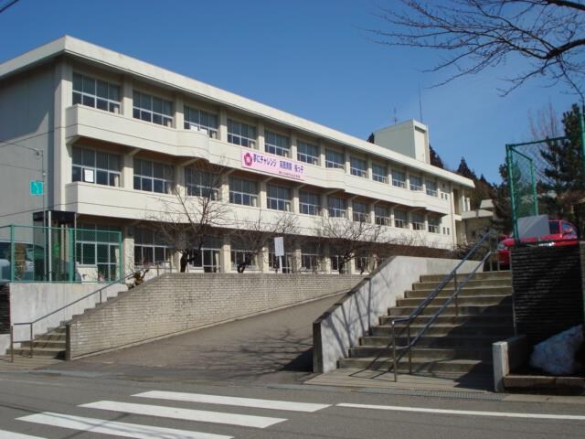 秋田市立桜小学校(小学校)まで261m コーポくわさき