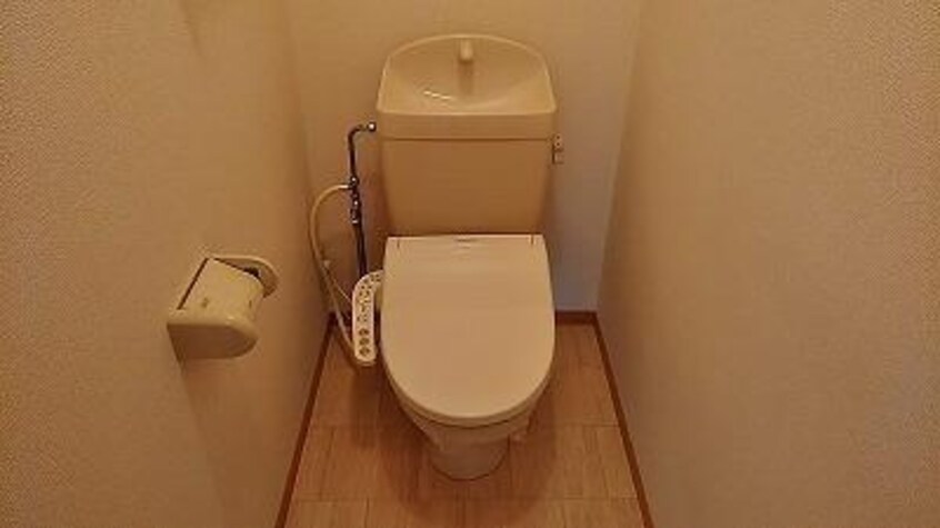 トイレ プリエ豊町　C