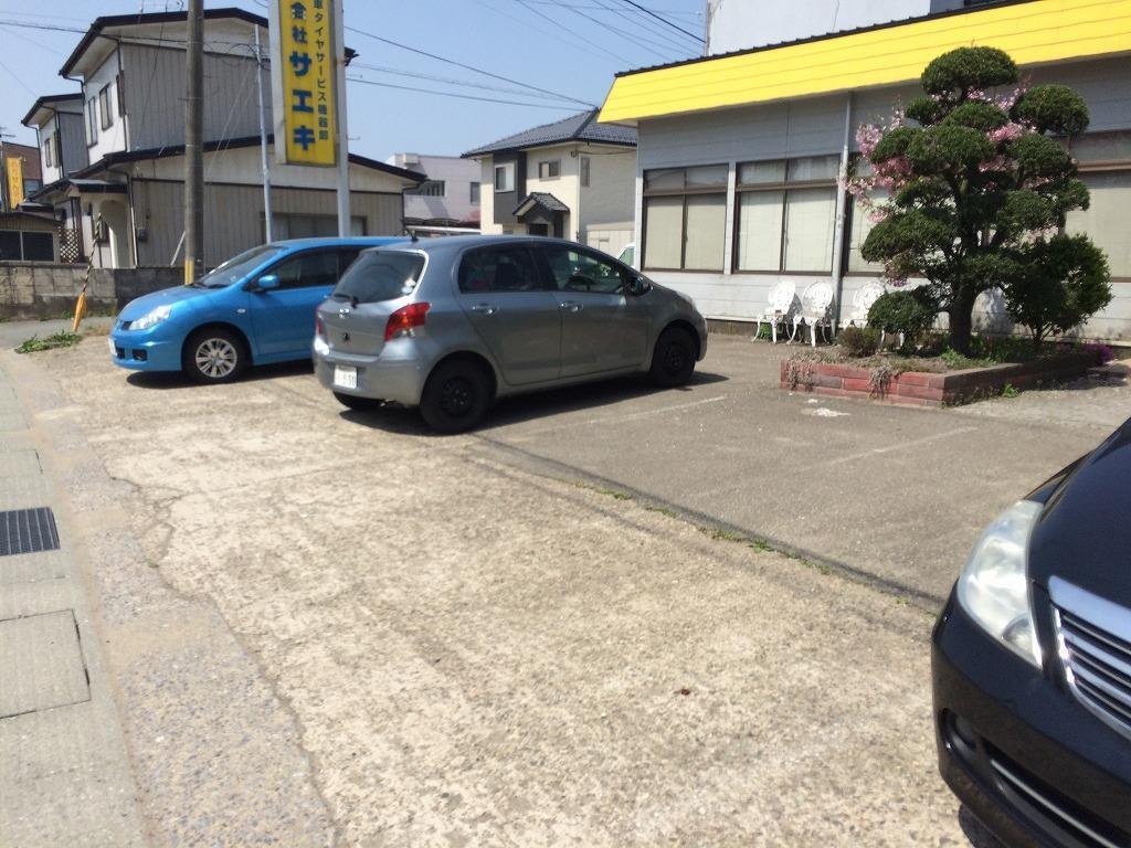 駐車場 ファミール佐伯