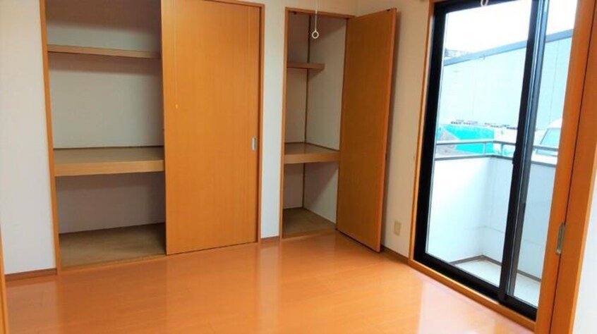 洋室 クレール一ツ森