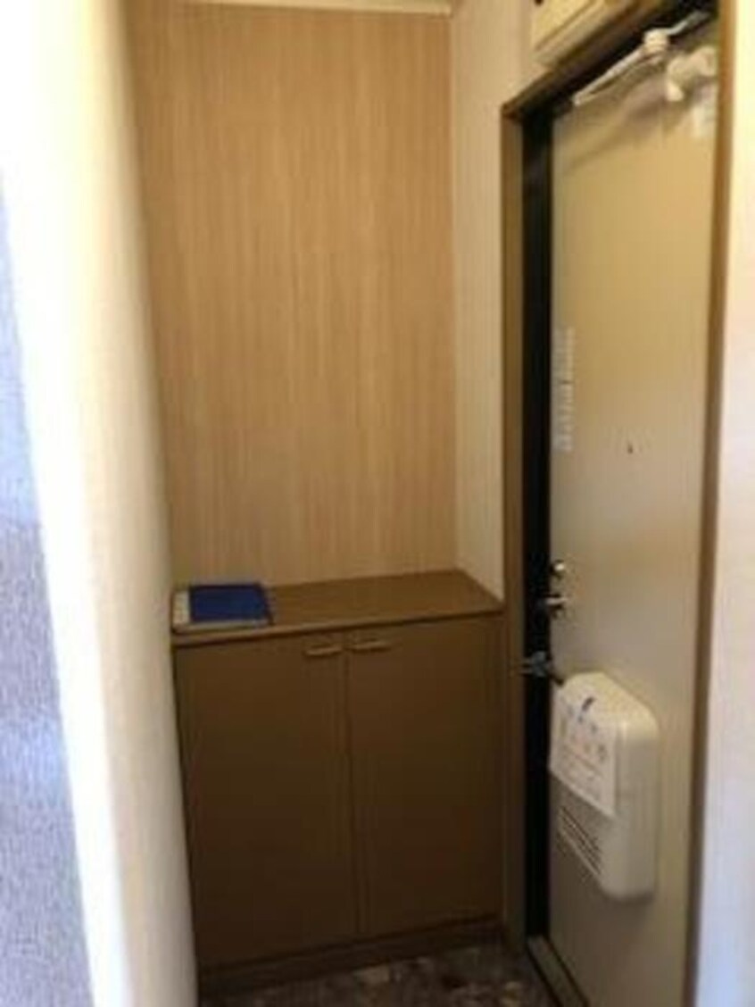 玄関 ハイツコザクラ