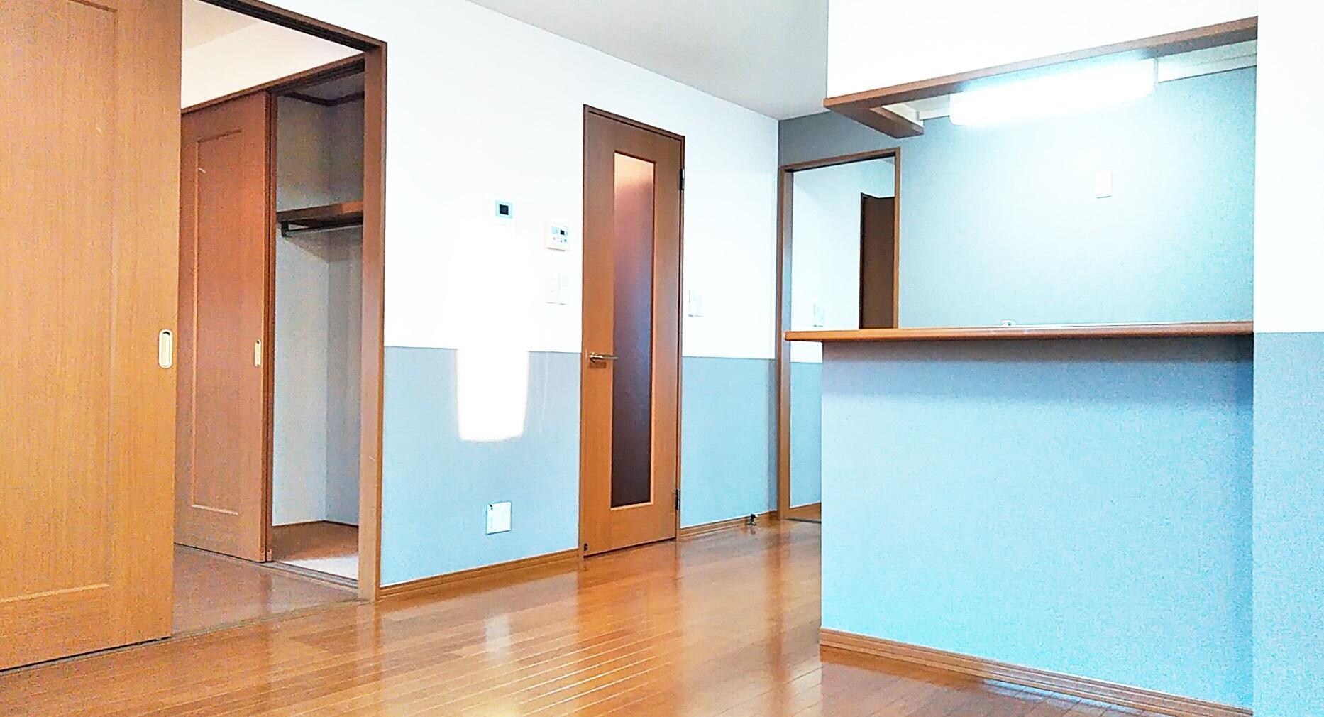 リビング ロイヤルタウン広面　Ａ