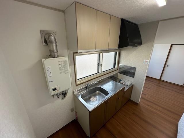 キッチン ロイヤルガーデン広面Ｃ