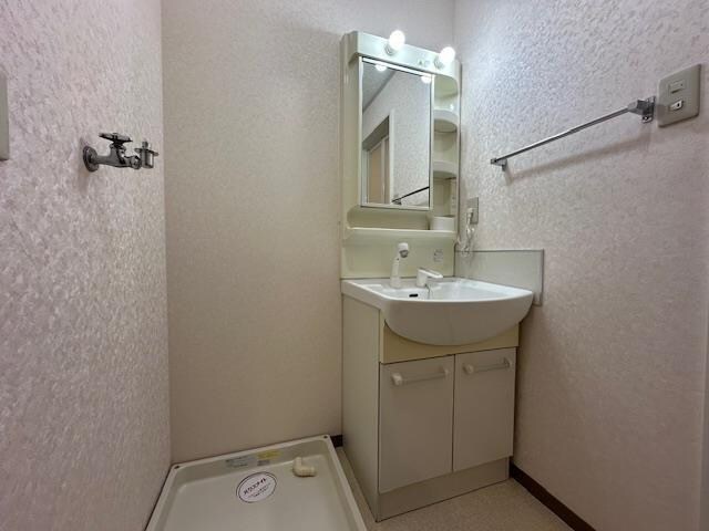 洗面脱衣所 ロイヤルガーデン広面Ｃ