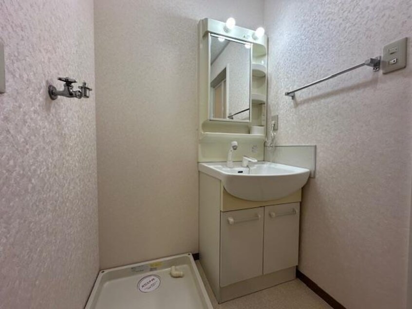 洗面脱衣所 ロイヤルガーデン広面Ｃ