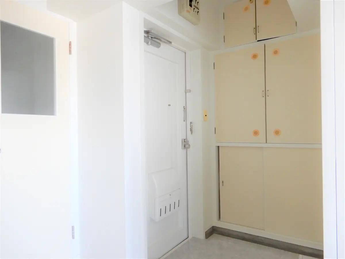 玄関 ビレッジハウス若草2号棟