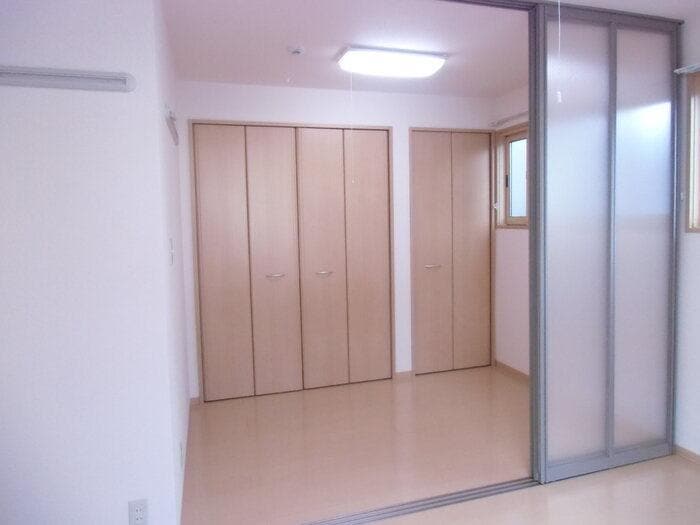 3帖洋室 メルヴェイユ山王